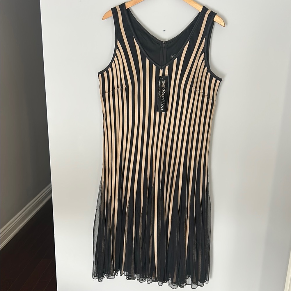 Papillon elegant dress XL NWT